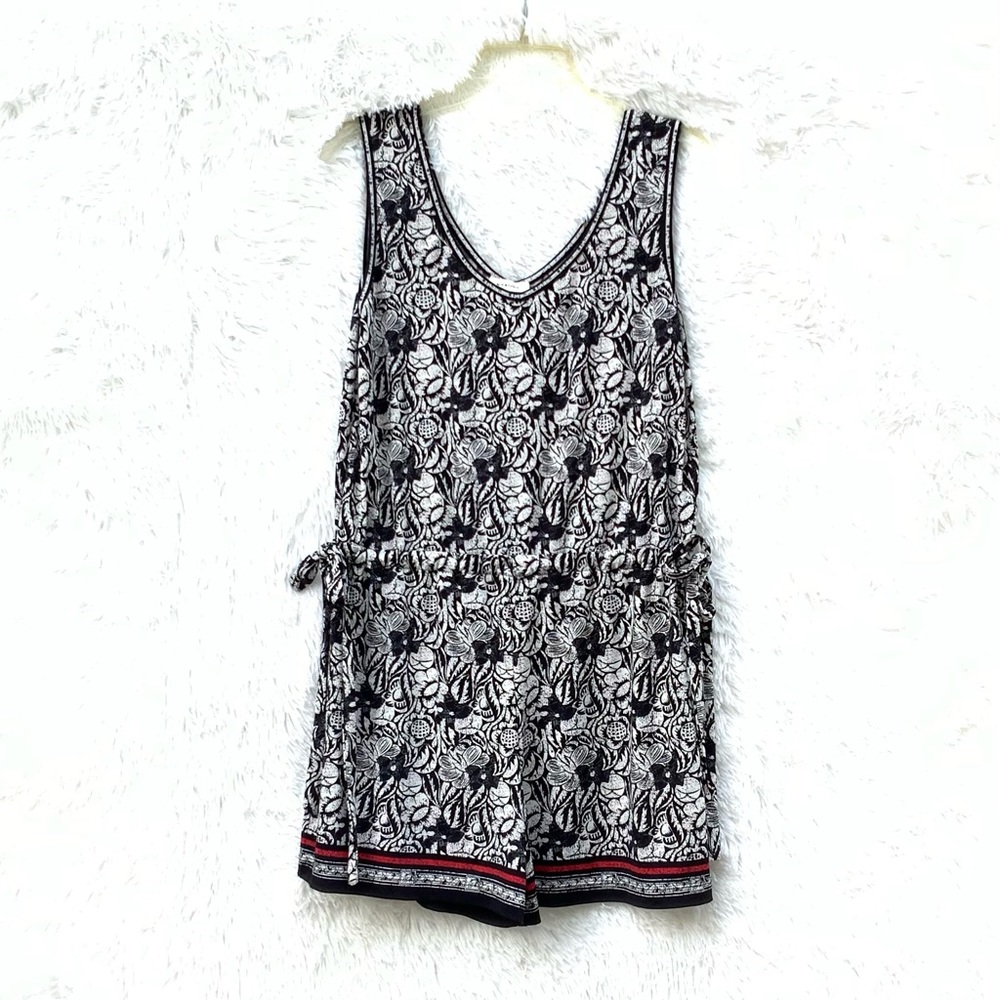 Romper Max Studio one piece shorts Side ties. Stretch material. Size medium.